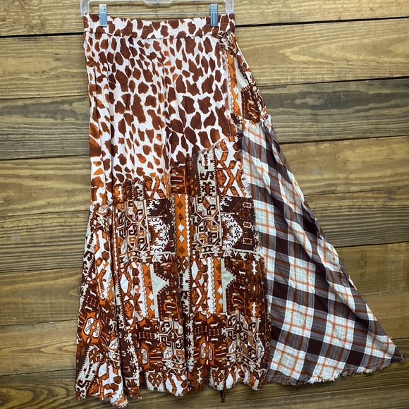 Petite On The Farm Maxi Skirt - Picture 8 of 11